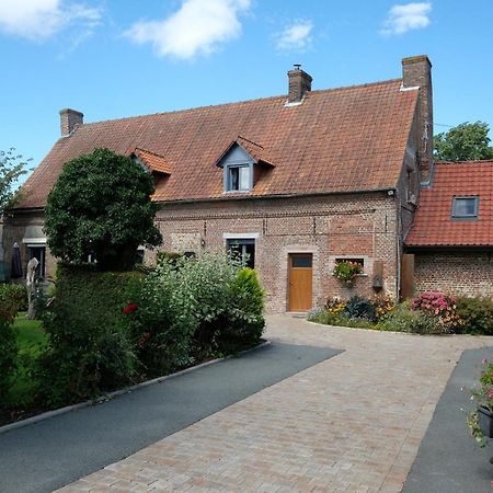 Les Charmilles Bed and Breakfast Hazebrouck Exteriör bild