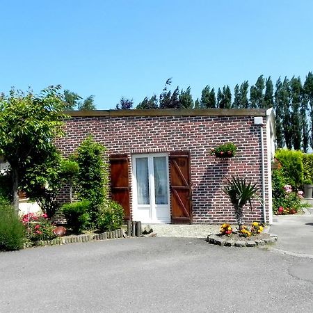 Les Charmilles Bed and Breakfast Hazebrouck Exteriör bild