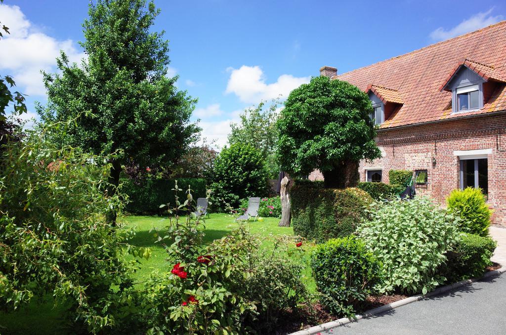 Les Charmilles Bed and Breakfast Hazebrouck Exteriör bild