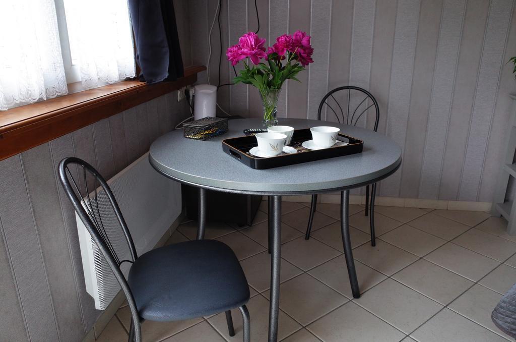 Les Charmilles Bed and Breakfast Hazebrouck Exteriör bild